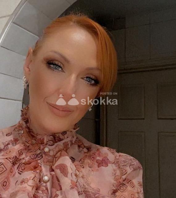 GEORGIE SEXY ENGLISH BUSTY MATURE PARTY OUTCALLS